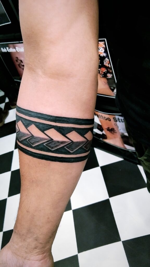 Arm Band Tattoo Design - Bob Tattoo Studio